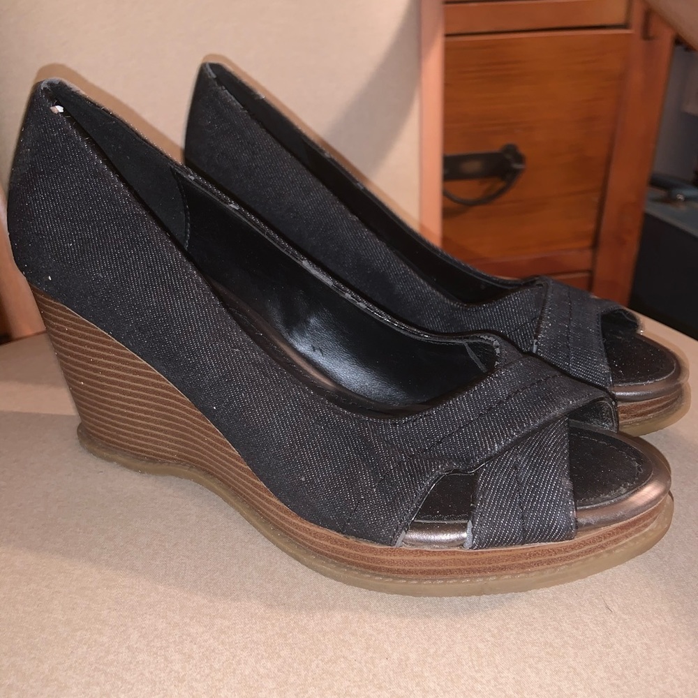 AMERICAN EAGLE Wedges